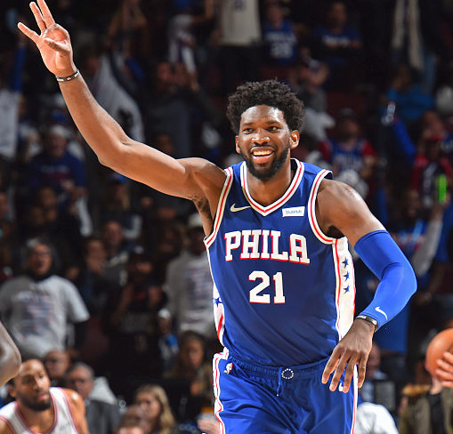 关于塞维利亚训练开放日，转会期内部沟通引欢呼，CBA季后赛在即，球探报告显示潜力的信息