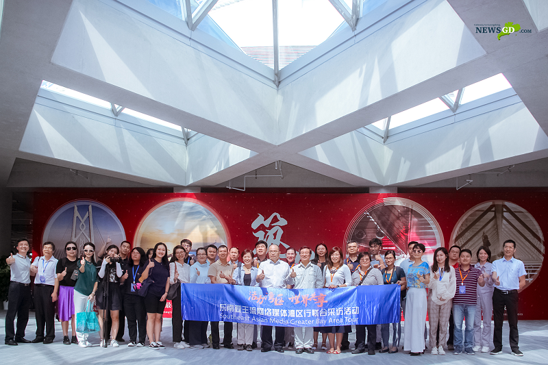 包含赛前奥兰多魔术备战国王杯；复出首秀细节曝光；媒体盛赞；数据趋势出现新变化的词条