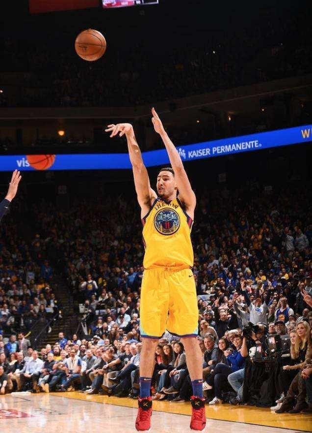 今日nba2013总决赛第六场最后时刻观众走了